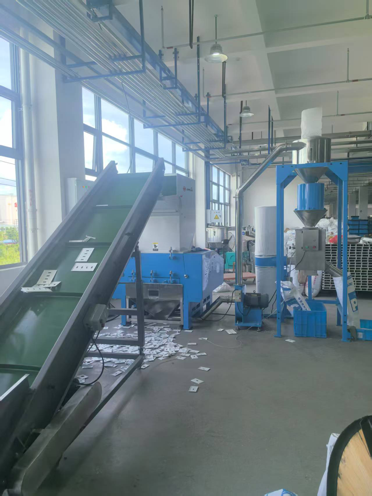 输送带加强力粉碎机加回收系统整套